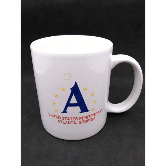 Vtg. United States Atlanta, Georgia Penitentiary mug souvenir - Picture 3 of 12